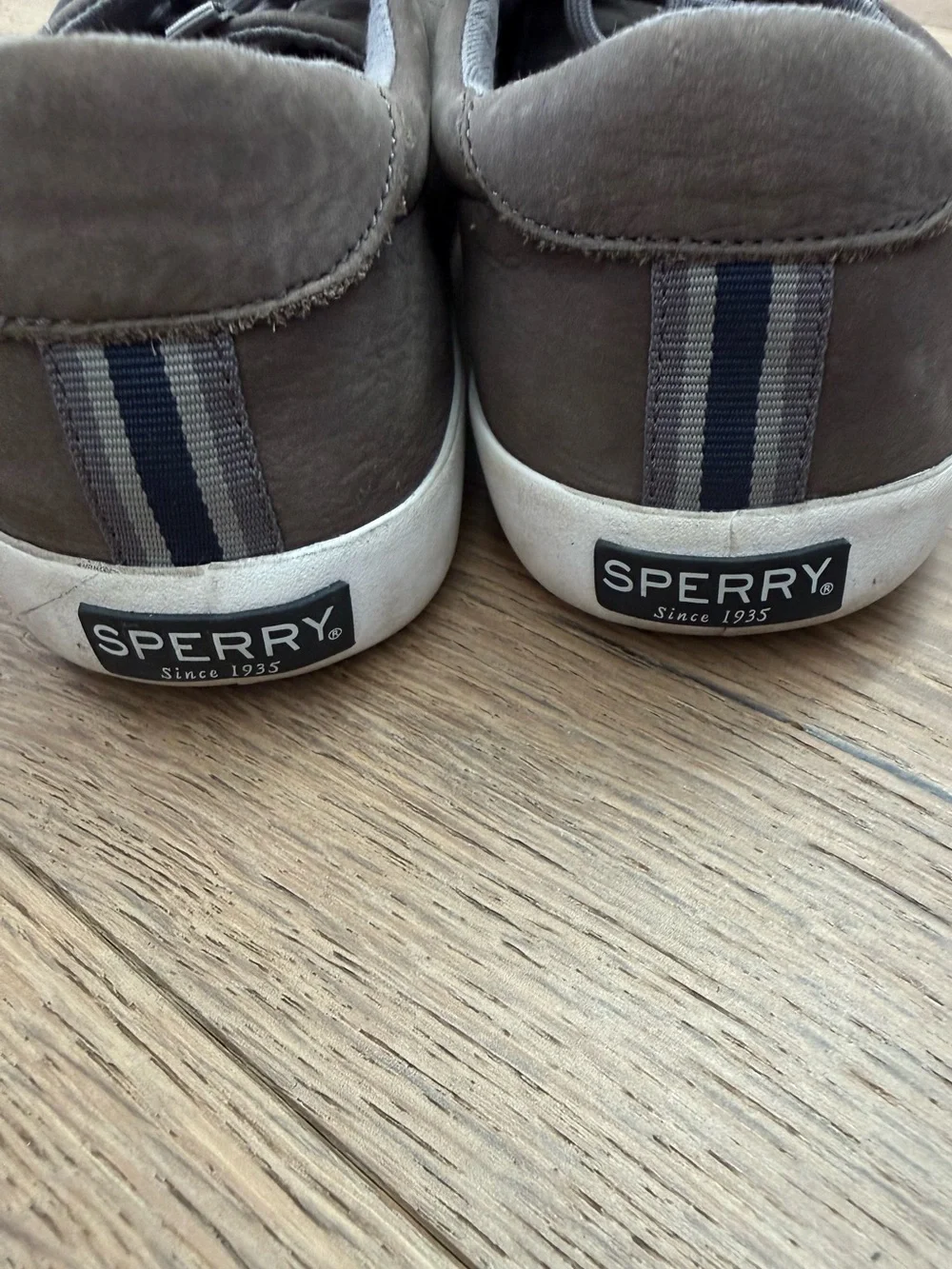 Sperry Kids Gray Lace-Up Sneakers with White Sole